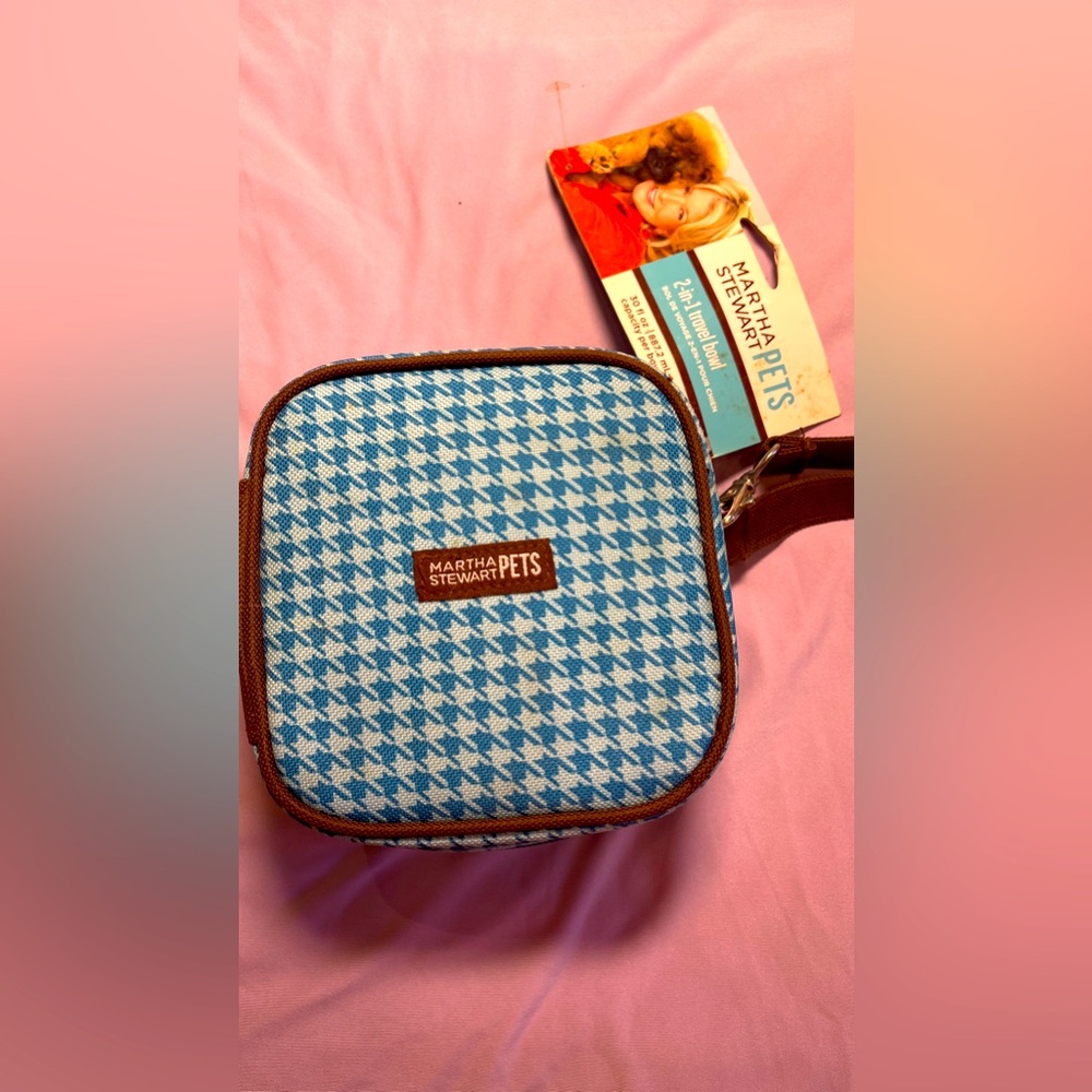 Martha Steward 2 in 1 Foldable Travel Pet Bowl Set NEW - Picture 2 of 12